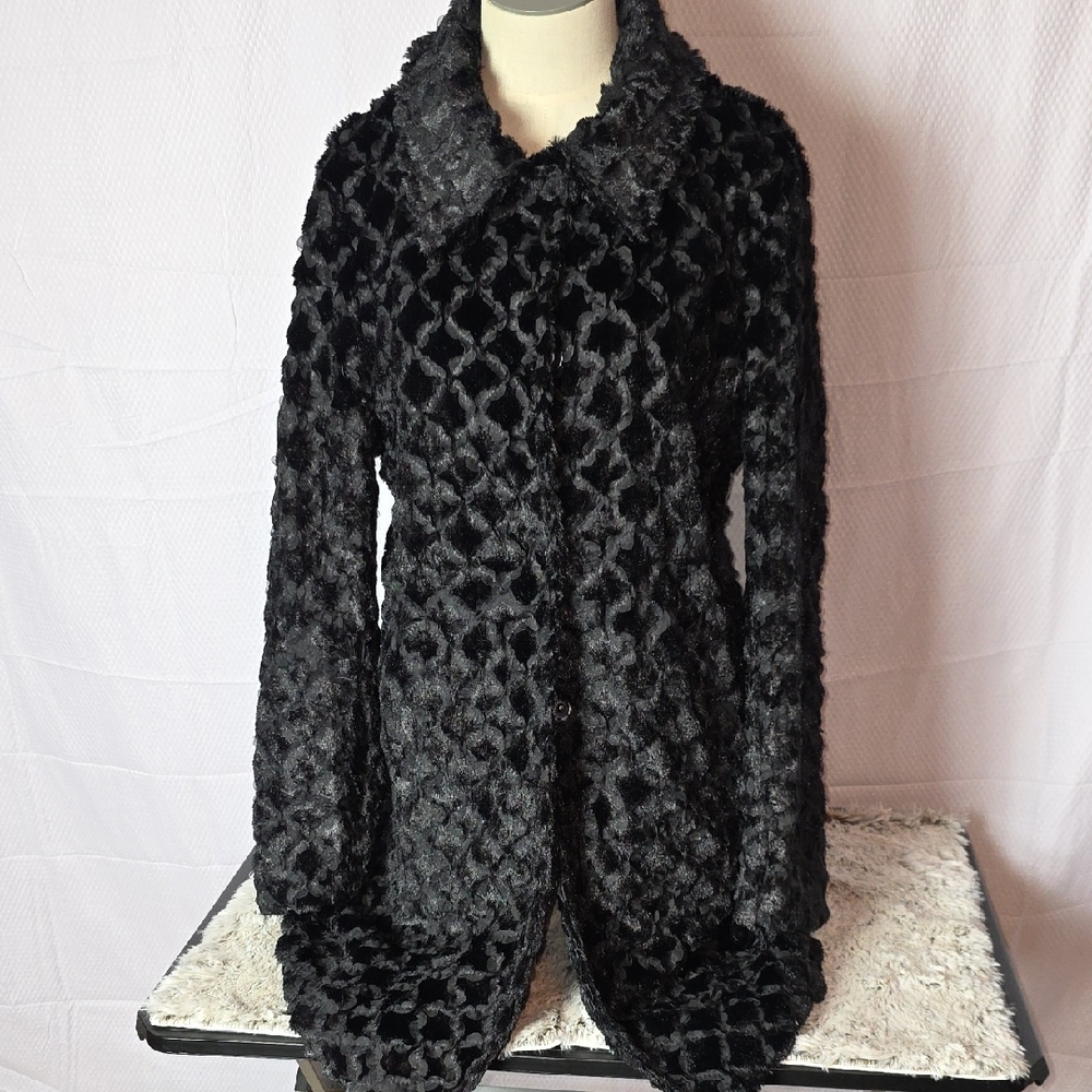 Black Textured Faux-Fur Women's Coat
